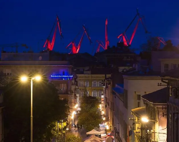 Rubix Lägenhet Pula